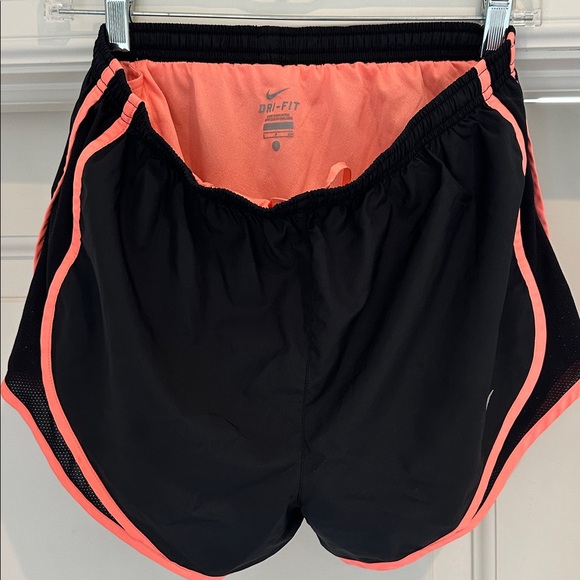 Nike Coral Dri-Fit Shorts - Picture 1 of 2